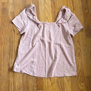 NWT Blush linen top L